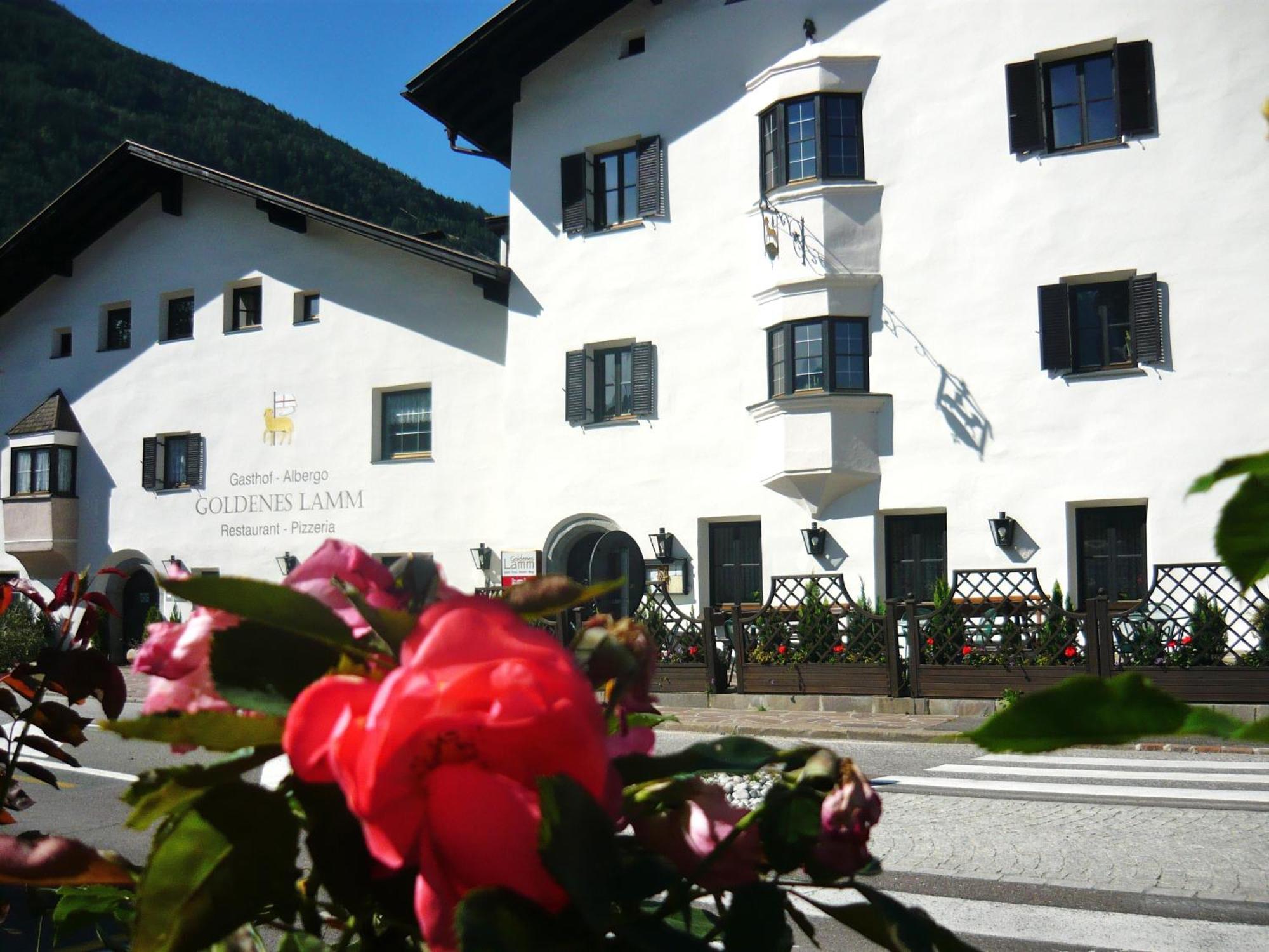 Gasthof Goldenes Lamm Vahrn Ngoại thất bức ảnh