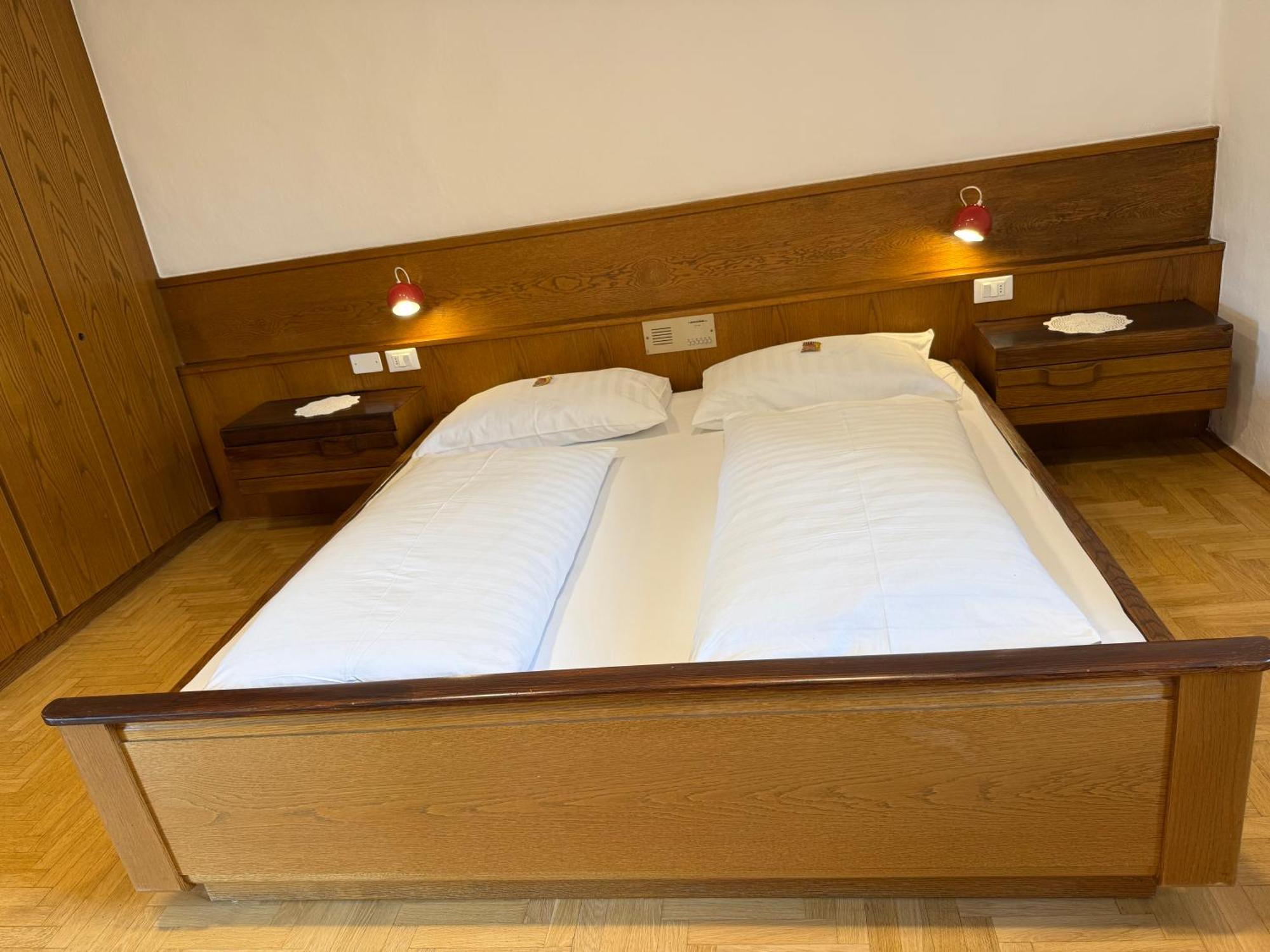 Gasthof Goldenes Lamm Vahrn Phòng bức ảnh