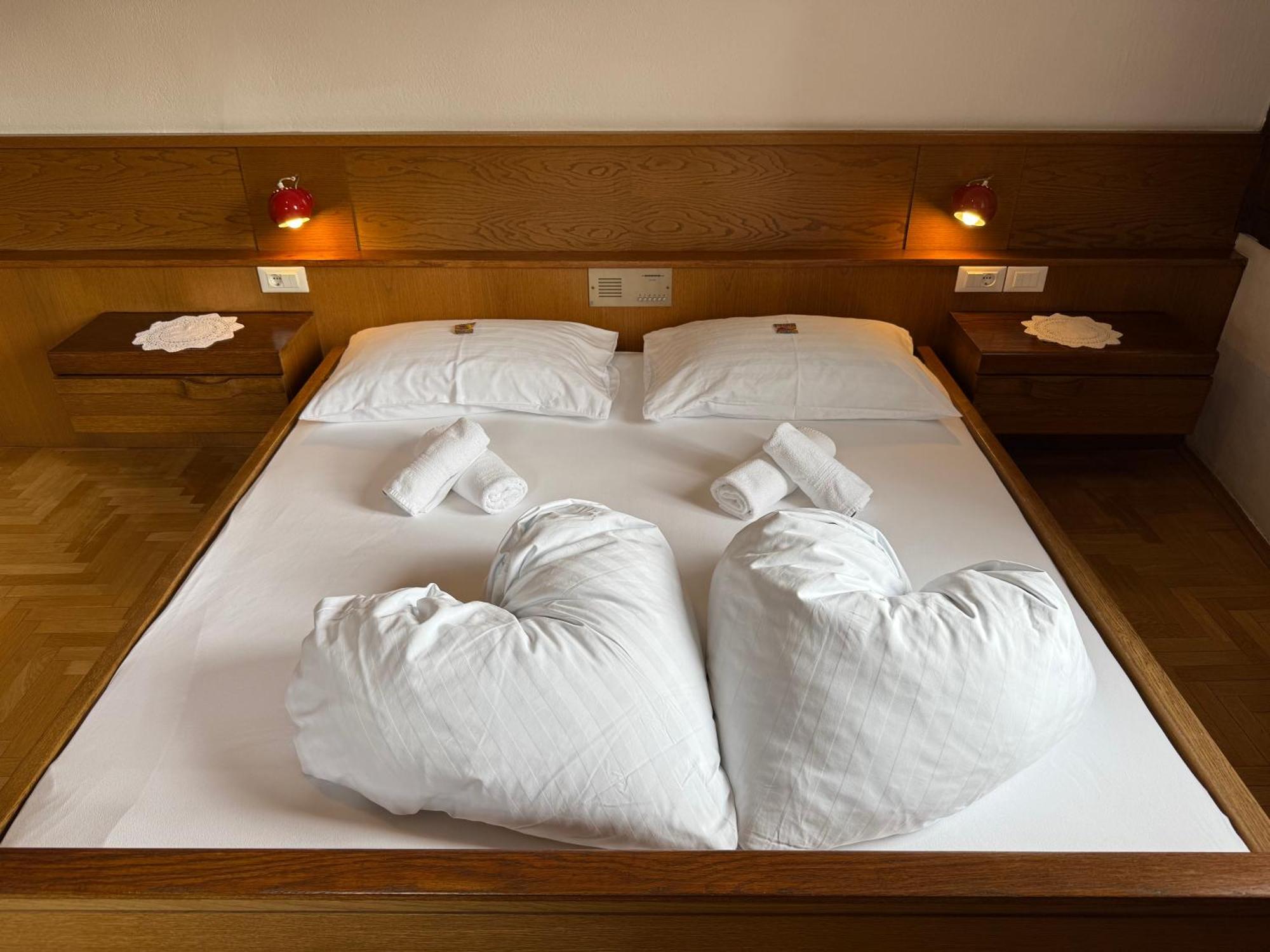 Gasthof Goldenes Lamm Vahrn Phòng bức ảnh