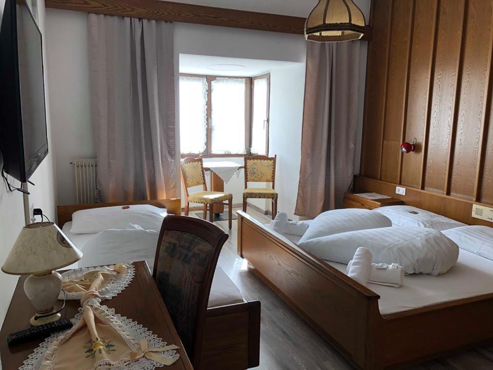 Gasthof Goldenes Lamm Hotel Vahrn Ngoại thất bức ảnh